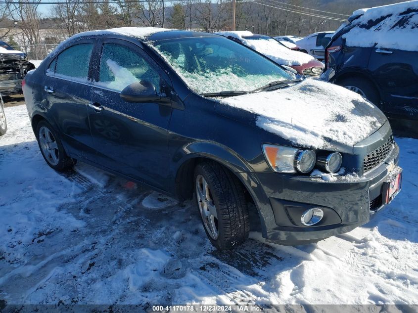 VIN 1G1JE5SB1F4105321 2015 CHEVROLET SONIC no.1