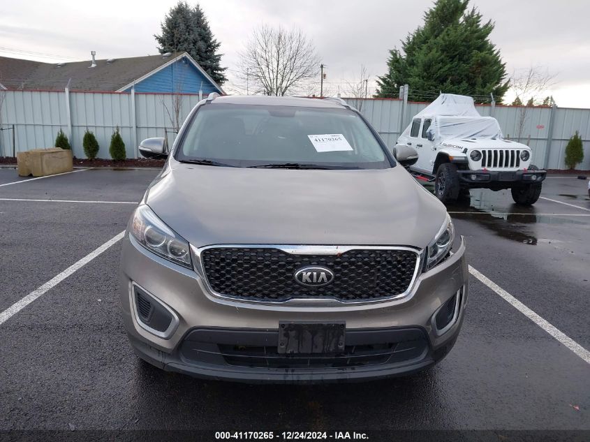 2017 KIA SORENTO 2.4L LX - 5XYPG4A38HG257956