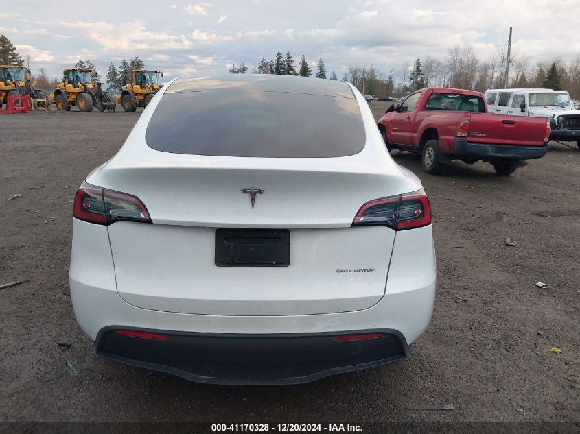 2023 Tesla Model Y Awd/Long Range Dual Motor All-Wheel Drive VIN: 7SAYGDEE1PF910832 Lot: 41170328