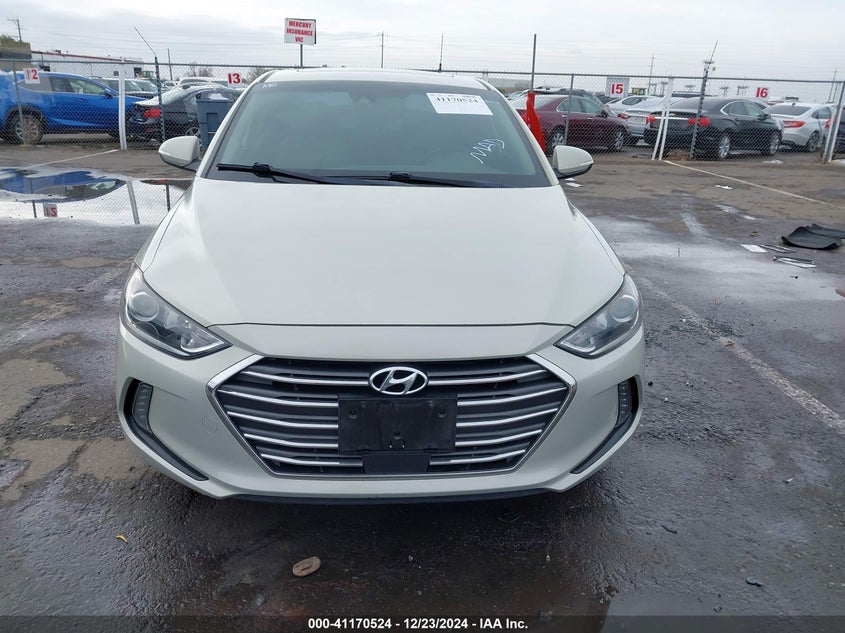 2017 HYUNDAI ELANTRA VIN: KMHD84LF7HU164735