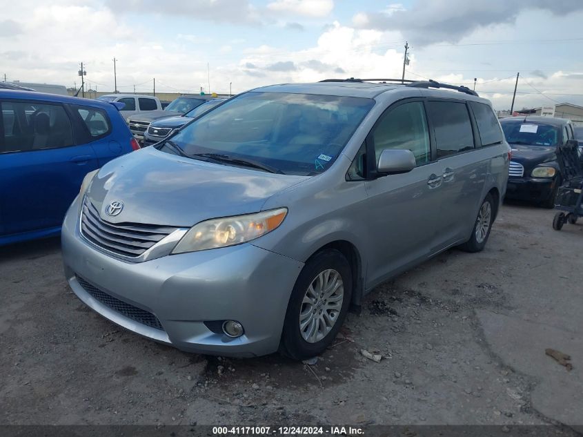 VIN 5TDYK3DC4GS702266 2016 TOYOTA SIENNA no.2