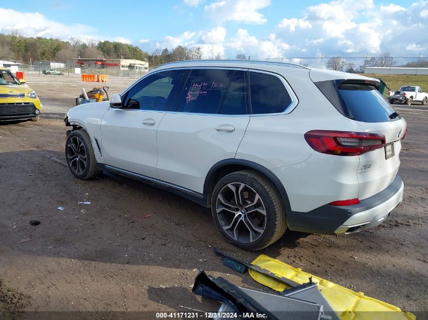 VIN 5UXCR6C09N9K79189 2022 BMW X5 no.3