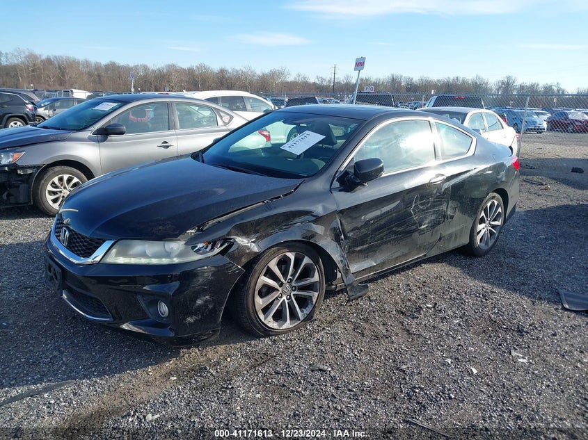 2015 HONDA ACCORD VIN: 1HGCT2B84FA005323