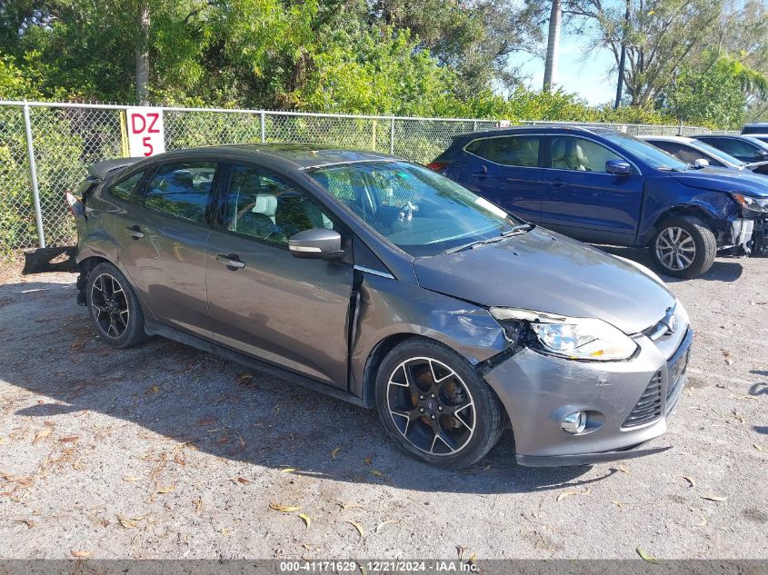 VIN 1FADP3F21EL359747 2014 Ford Focus, SE no.1