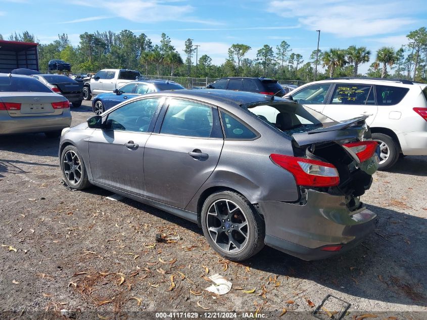 VIN 1FADP3F21EL359747 2014 Ford Focus, SE no.3