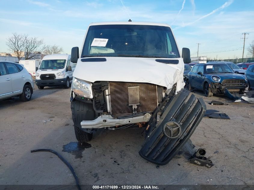 2019 Mercedes-Benz Sprinter 1500 High Roof I4/Standard Roof I4 VIN: WD4PE7ED3KT015734 Lot: 41171699