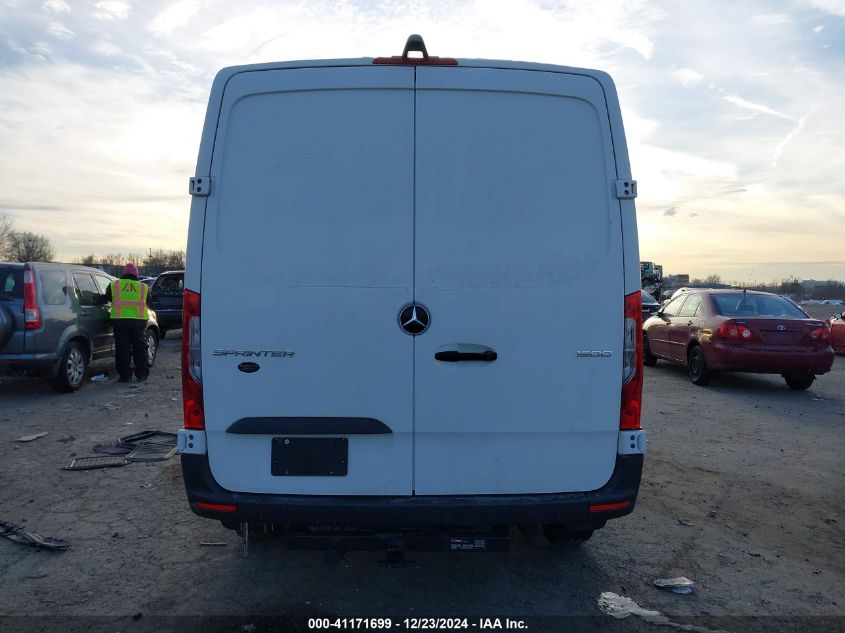 2019 Mercedes-Benz Sprinter 1500 High Roof I4/Standard Roof I4 VIN: WD4PE7ED3KT015734 Lot: 41171699