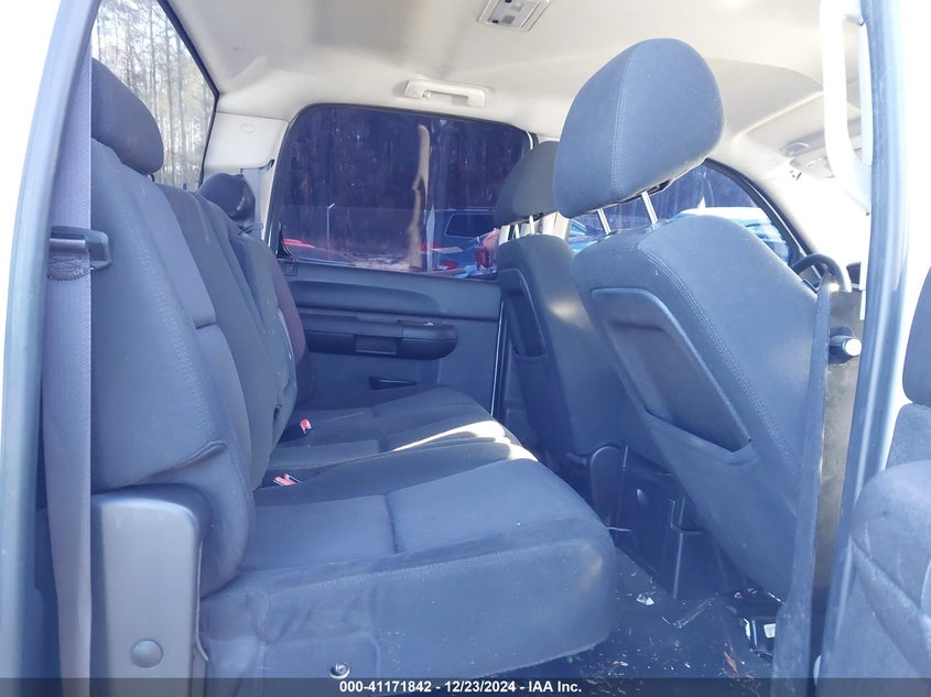 2011 CHEVROLET SILVERADO 1500 VIN: 3GCPKSE39BG252917