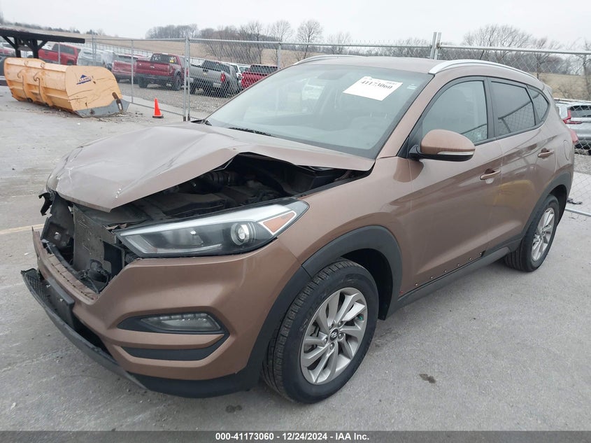 2016 HYUNDAI TUCSON VIN: KM8J33A29GU051136