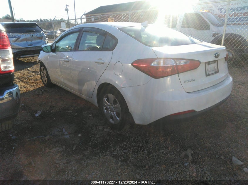2016 KIA FORTE VIN: KNAFK4A65G5572223
