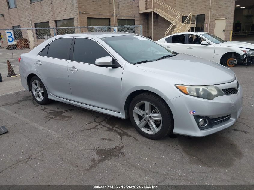 VIN 4T1BF1FK3EU364835 2014 Toyota Camry, SE no.1