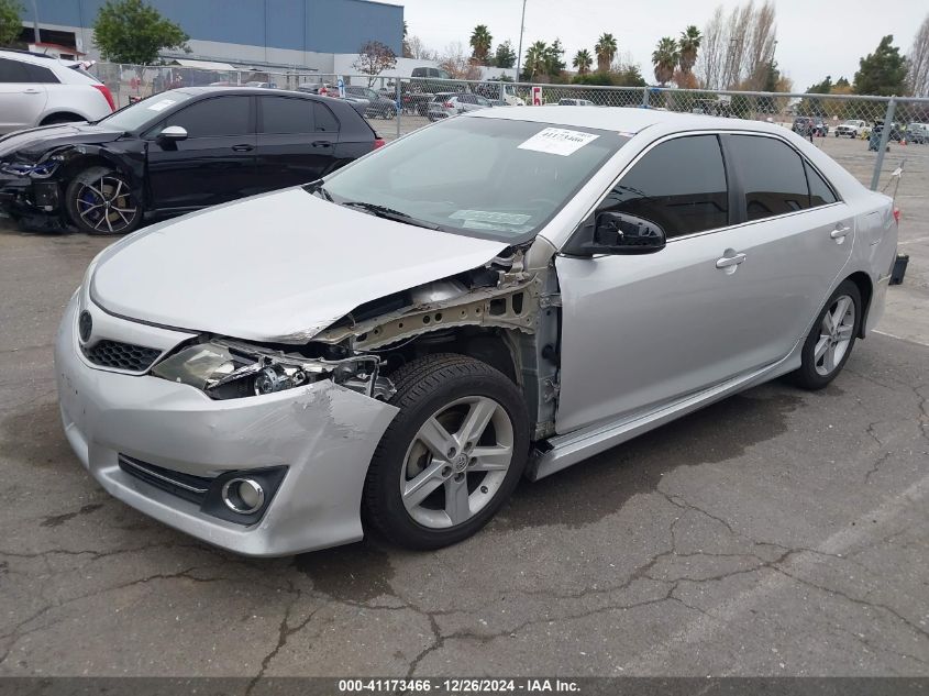 VIN 4T1BF1FK3EU364835 2014 Toyota Camry, SE no.2