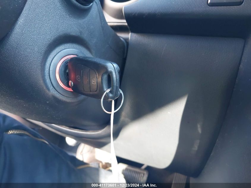 2013 KIA SOUL VIN: KNDJT2A63D7607890