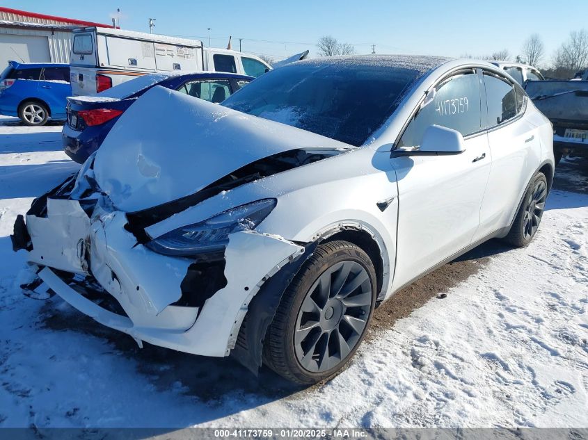 VIN 5YJYGDEEXMF185286 2021 TESLA MODEL Y no.2