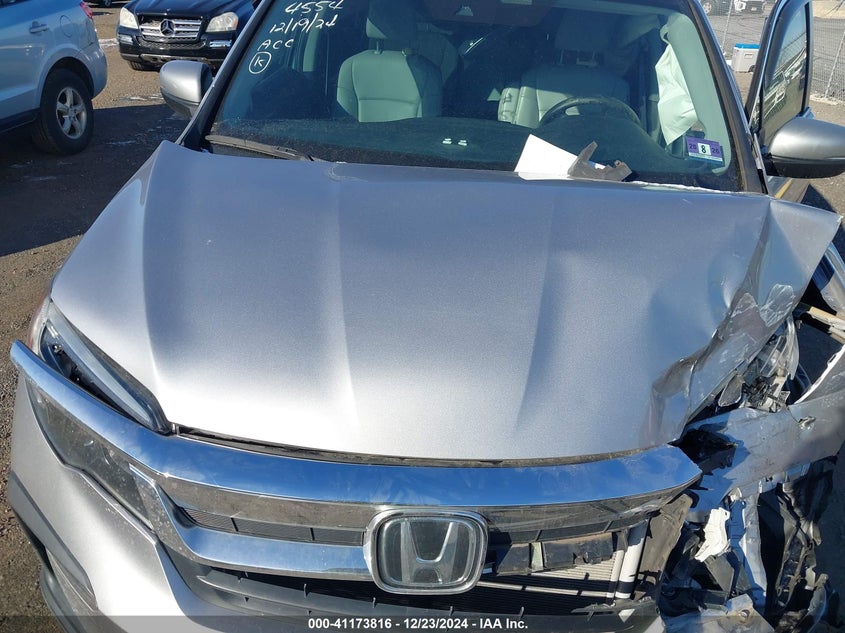 2019 HONDA PILOT VIN: 5FNYF6H54KB097860
