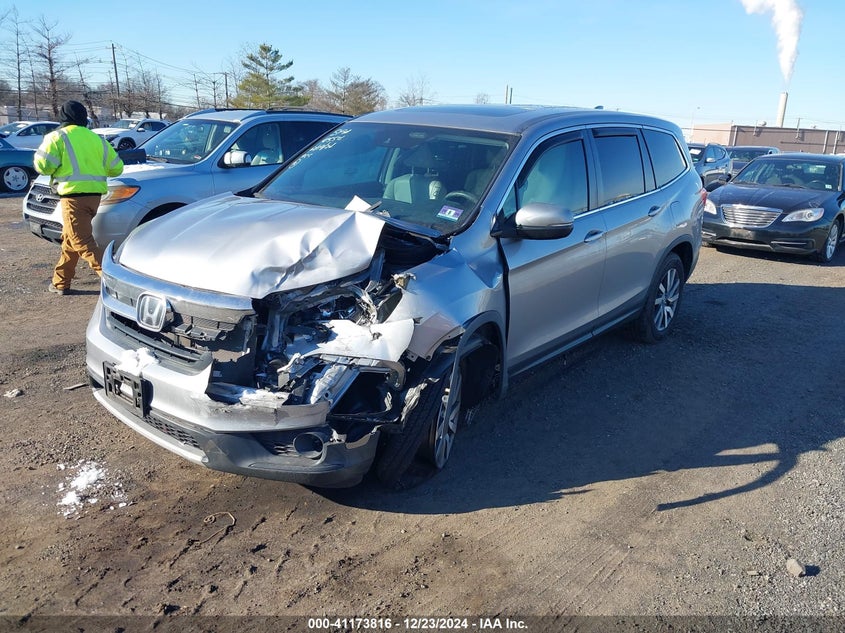 2019 HONDA PILOT VIN: 5FNYF6H54KB097860