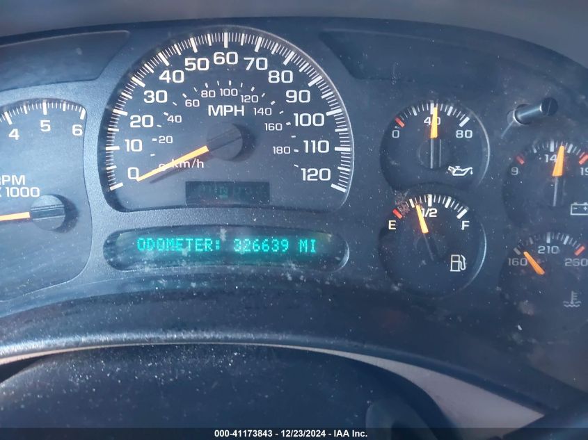 2003 Chevrolet Suburban 1500 Lt VIN: 1GNEC16Z83J315286 Lot: 43132208