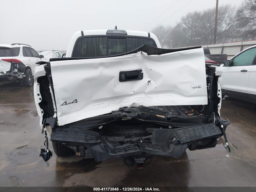 2018 TOYOTA TACOMA SR V6 - 5TFCZ5AN6JX125085