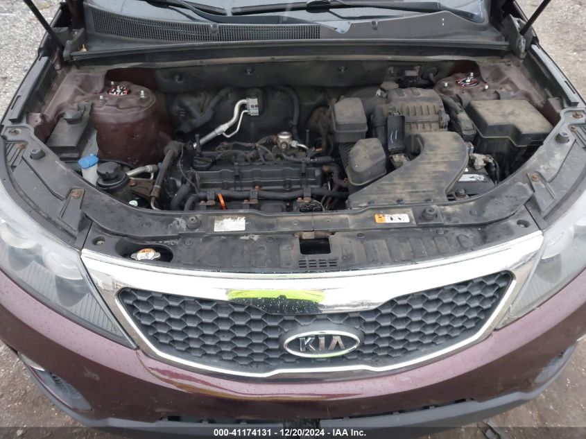 VIN 5XYKTDA69DG401279 2013 KIA Sorento, LX no.10