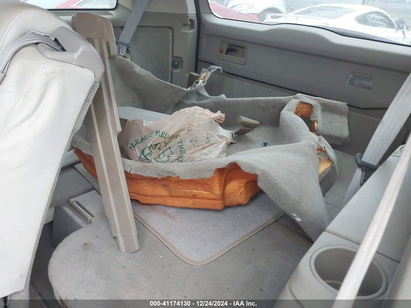 YV1CZ91H831013647 2003 VOLVO XC90 photo no. 12
