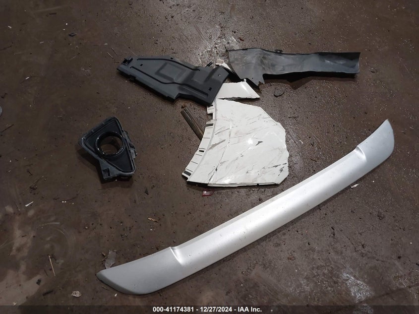 2016 TOYOTA RAV4 SE - JTMJFREV8GJ062794