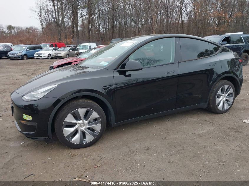 VIN 7SAYGDEE6PA083472 2023 TESLA MODEL Y no.2