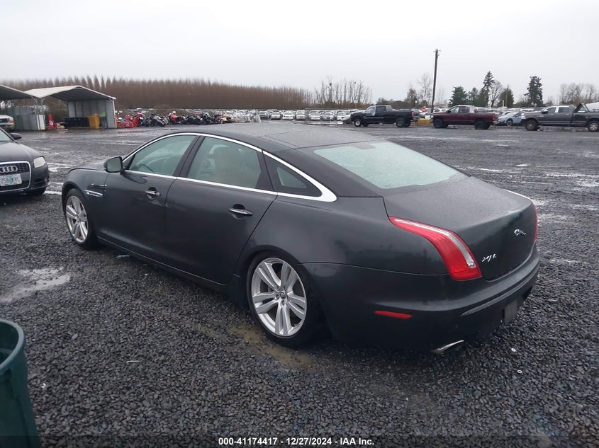 Vin: sjawa2gb4clv30762, lot: 41664707, jaguar xj-series 20123