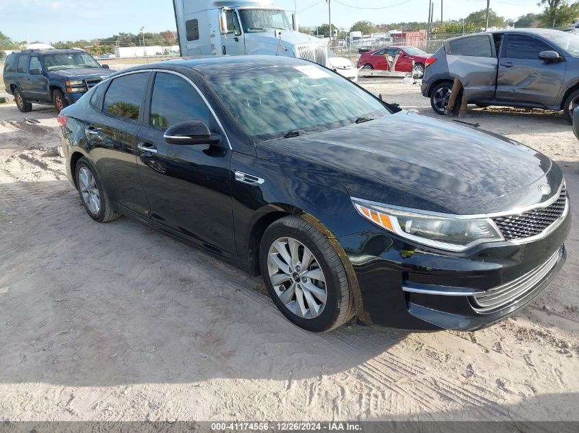 VIN 5XXGT4L30JG267030 2018 KIA OPTIMA no.1