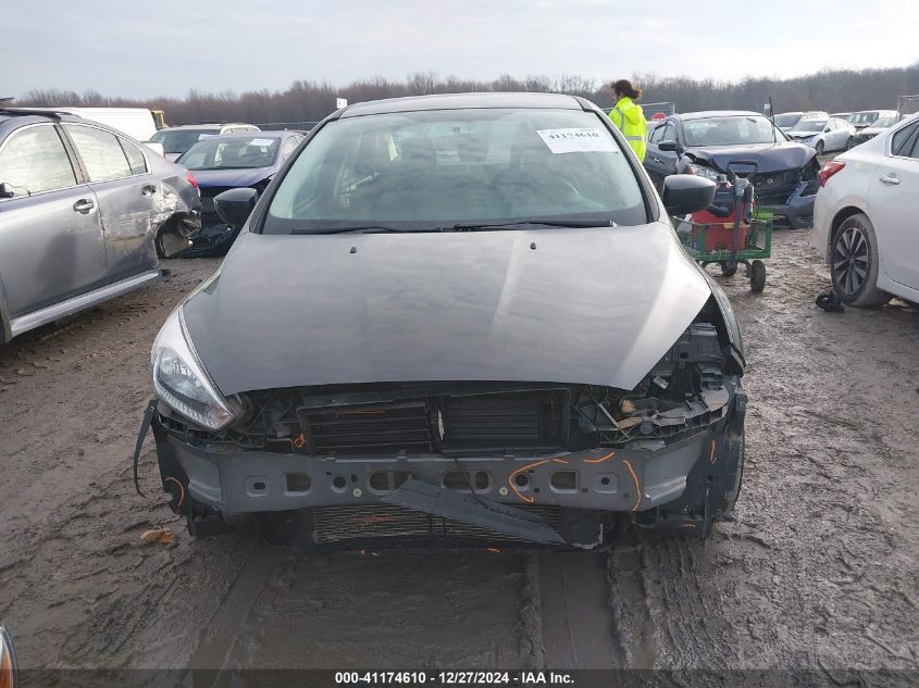 VIN 1FADP3F26JL210213 2018 Ford Focus, SE no.13