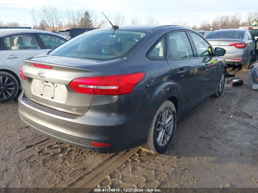 VIN 1FADP3F26JL210213 2018 Ford Focus, SE no.4