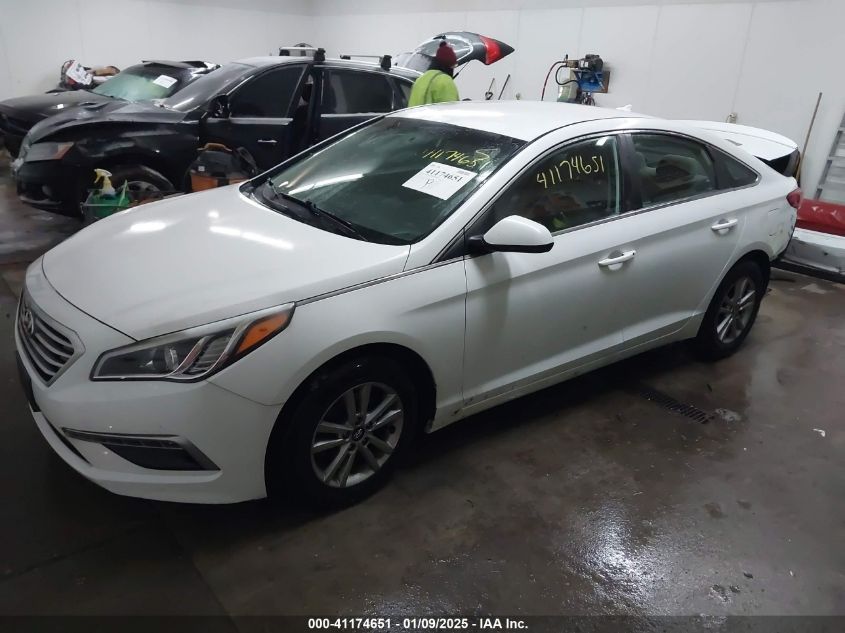 VIN 5NPE24AF5FH019486 2015 HYUNDAI SONATA no.2