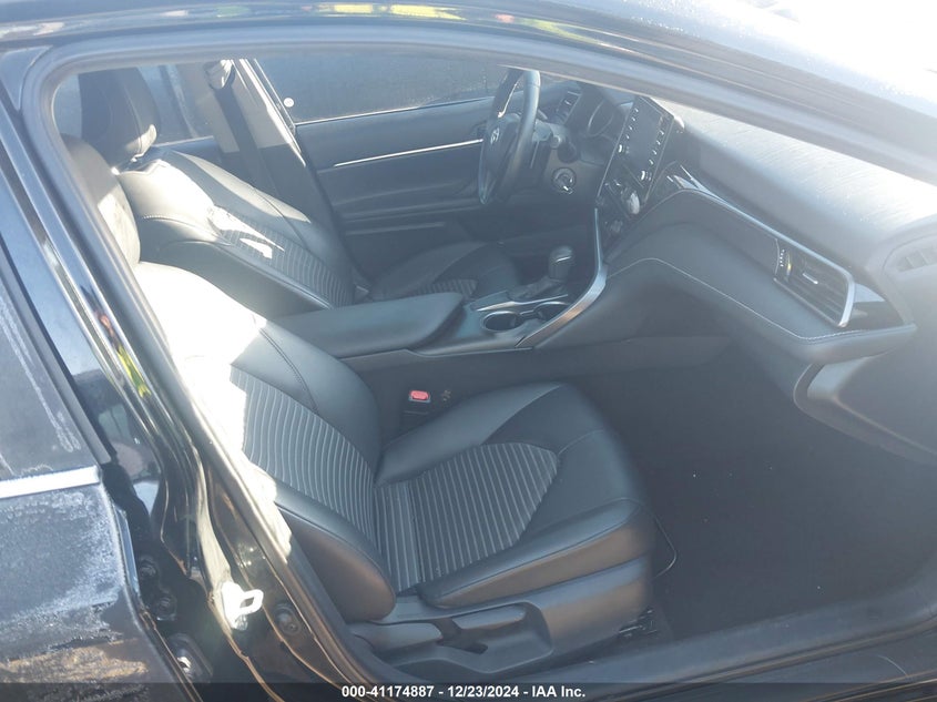 2021 TOYOTA CAMRY VIN: 4T1G11AK2MU557813