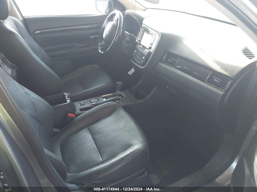 2016 MITSUBISHI OUTLANDER VIN: JA4AD3A32GZ035920