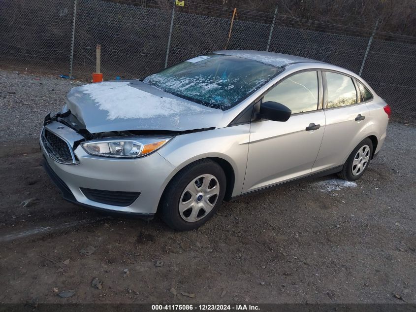 VIN 1FADP3E2XJL208126 2018 FORD FOCUS no.2