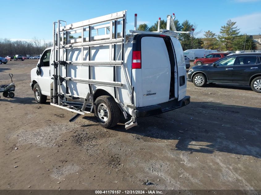 VIN 1GCWGBF70N1179941 2022 CHEVROLET EXPRESS CARGO no.3