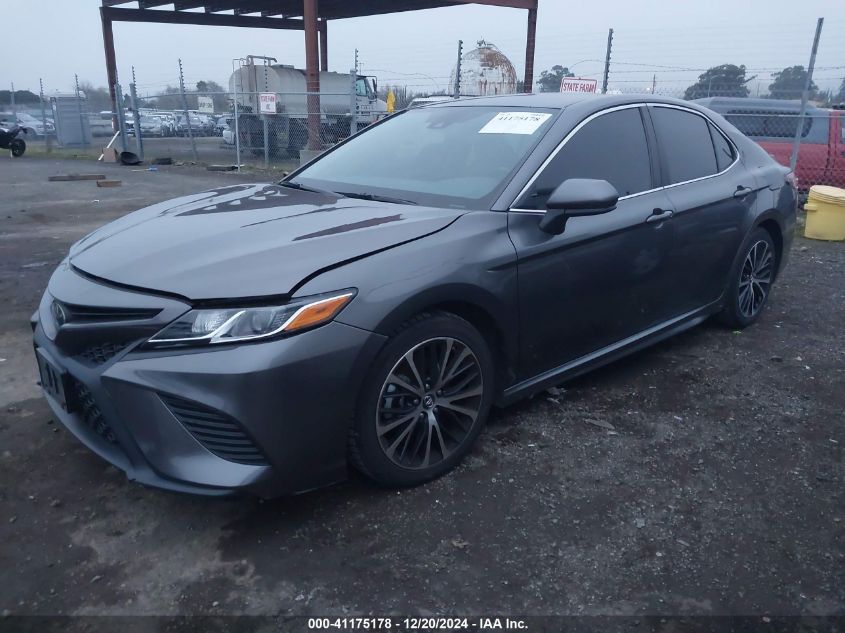 VIN 4T1B11HK3KU248056 2019 Toyota Camry, SE no.2