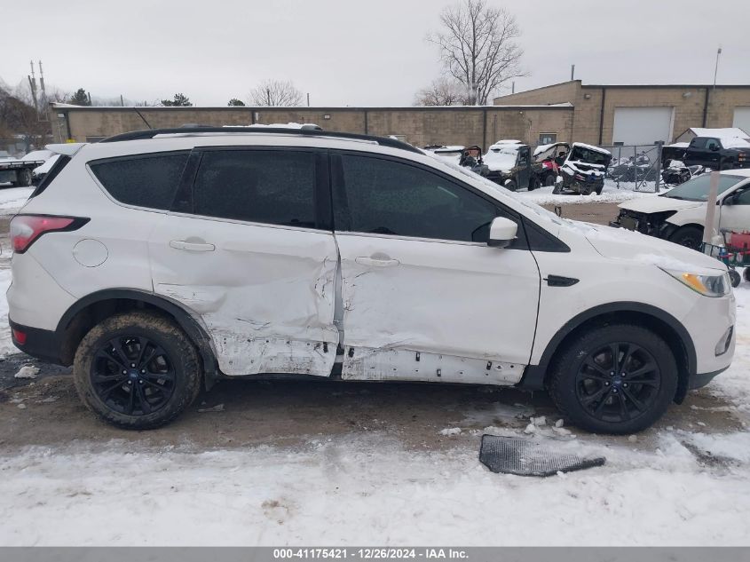 VIN 1FMCU9GD3JUA15483 2018 Ford Escape, SE no.13