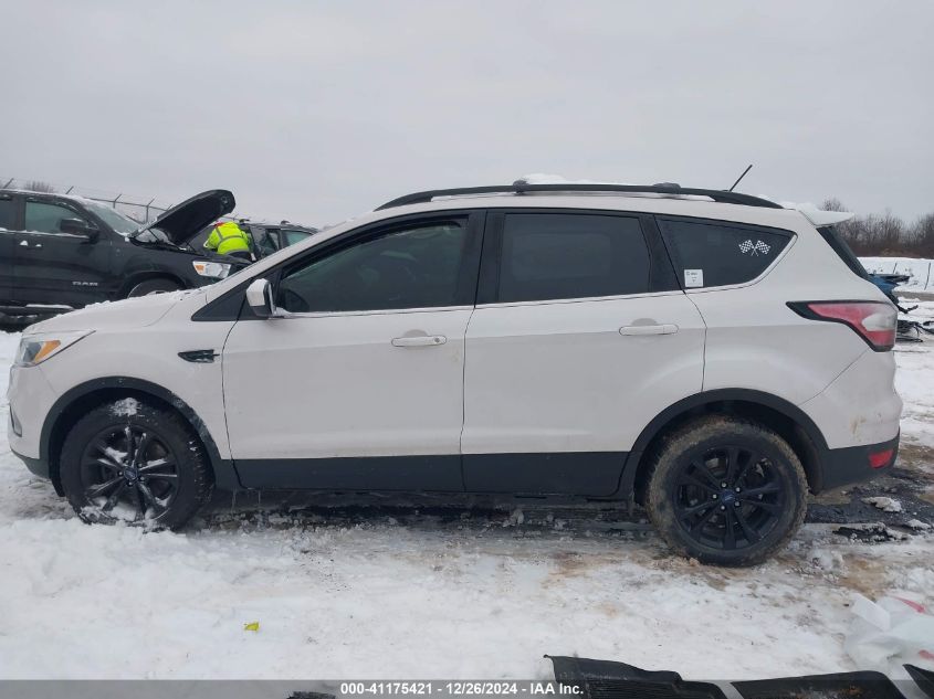 VIN 1FMCU9GD3JUA15483 2018 Ford Escape, SE no.14