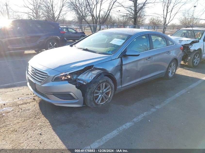 VIN 5NPE24AF9HH553982 2017 Hyundai Sonata, SE no.2