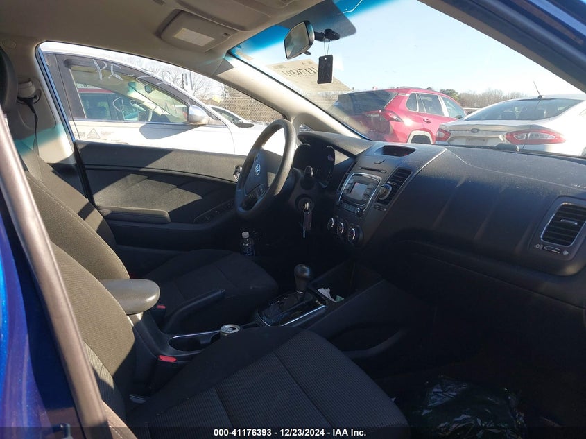 2017 KIA FORTE LX - 3KPFK4A79HE139084