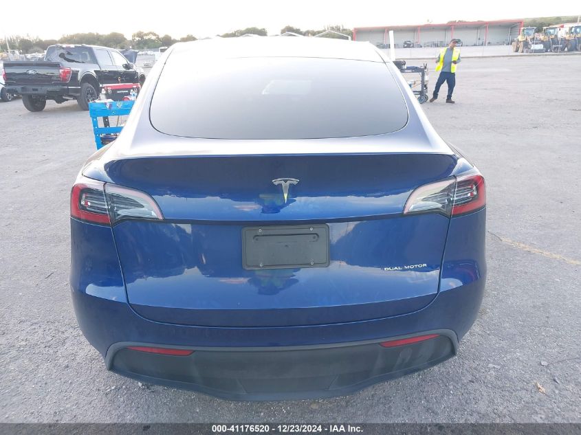 VIN 7SAYGAEE7PF703120 2023 Tesla Model Y, Awd/Long... no.17