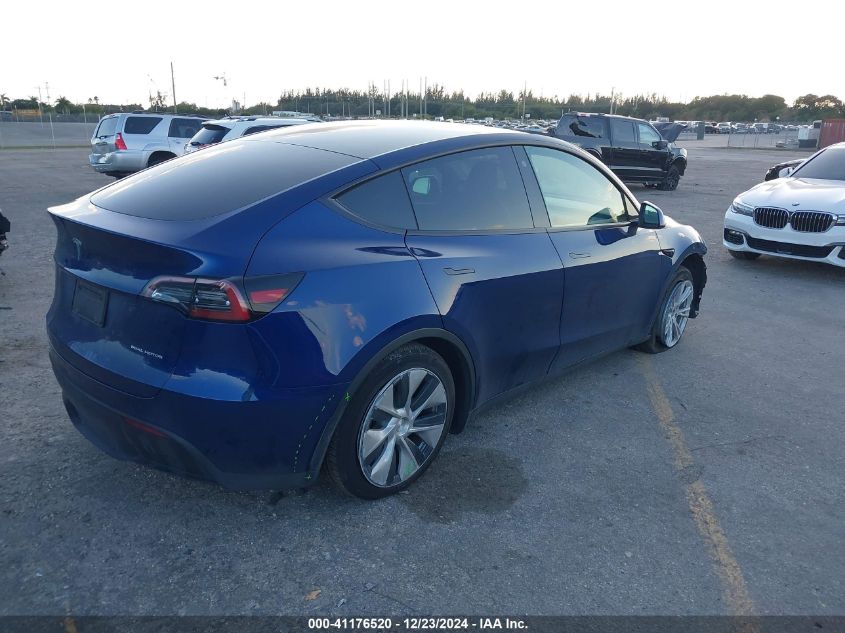 VIN 7SAYGAEE7PF703120 2023 Tesla Model Y, Awd/Long... no.4