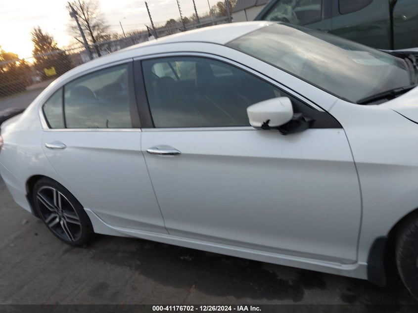 2017 HONDA ACCORD VIN: 1HGCR2F58HA284275