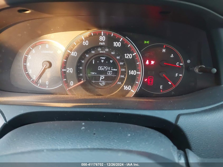 2017 HONDA ACCORD VIN: 1HGCR2F58HA284275