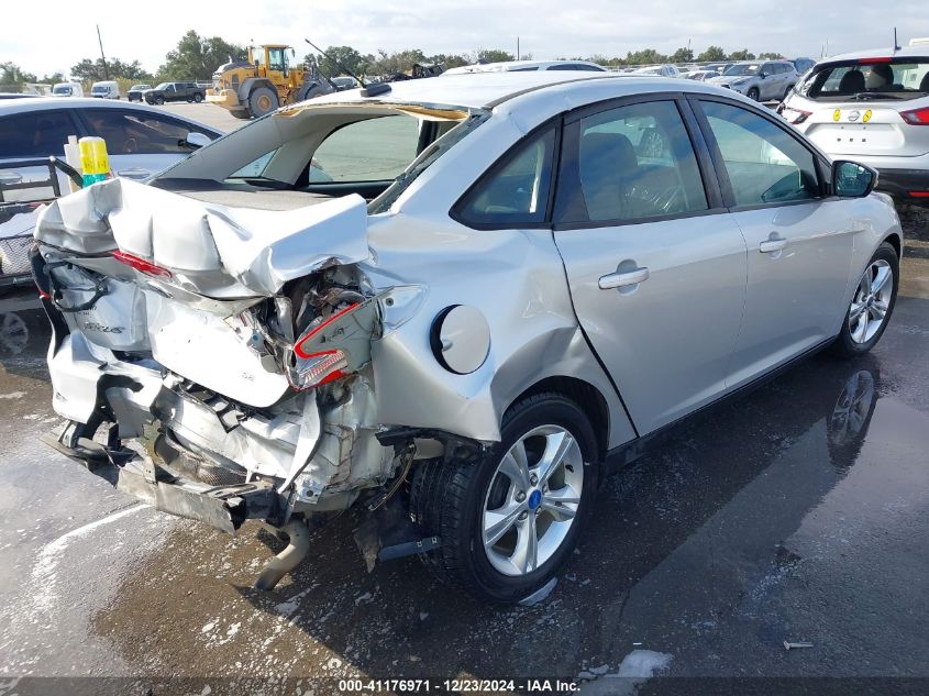 VIN 1FADP3F21DL271750 2013 Ford Focus, SE no.4