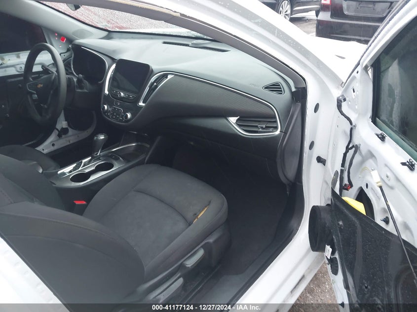 2019 CHEVROLET MALIBU VIN: 1G1ZD5ST7KF121018