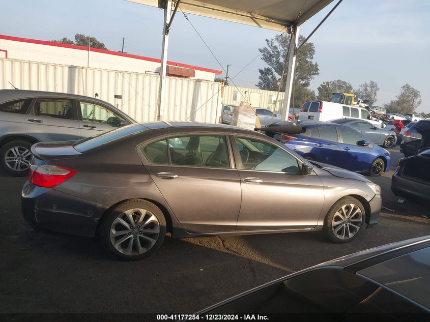 2013 HONDA ACCORD VIN: 1HGCR2F54DA082687