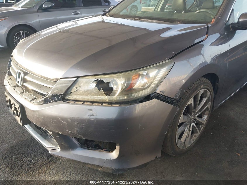 2013 HONDA ACCORD VIN: 1HGCR2F54DA082687