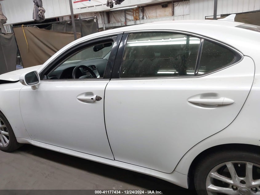 2011 LEXUS IS 250 VIN: JTHBF5C26B5142438