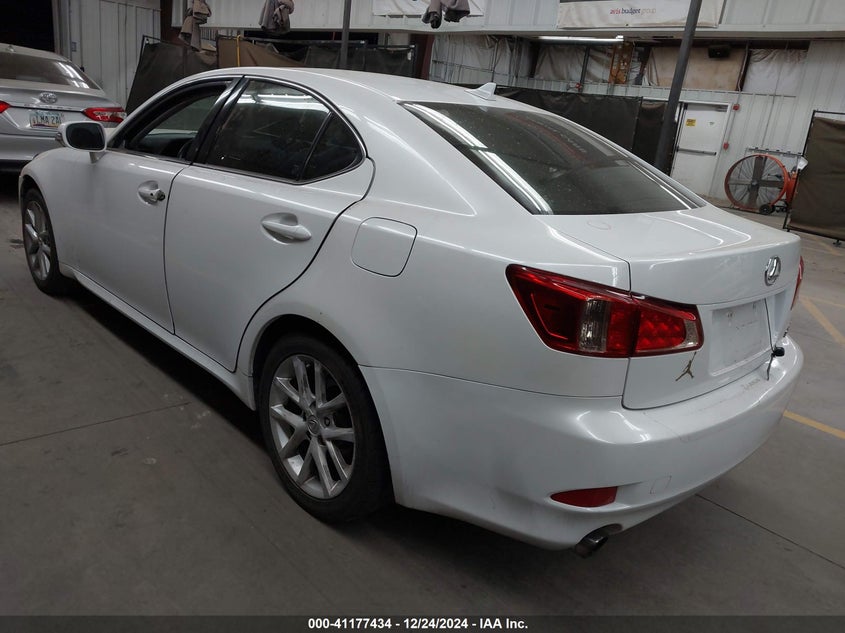 2011 LEXUS IS 250 VIN: JTHBF5C26B5142438